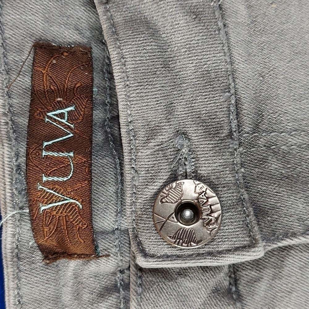 Yuva Jeans - Picture 5 of 7